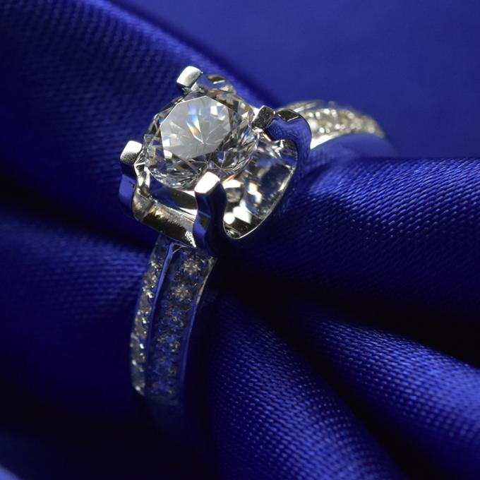 Gewicht 6.7G Moissanite-Schmuck-Ring mit super weißem Diamanten VVS-Klarheits-1ct